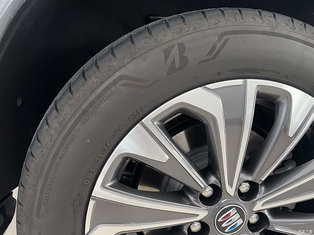 Buick Envision Plus, 2024 11
