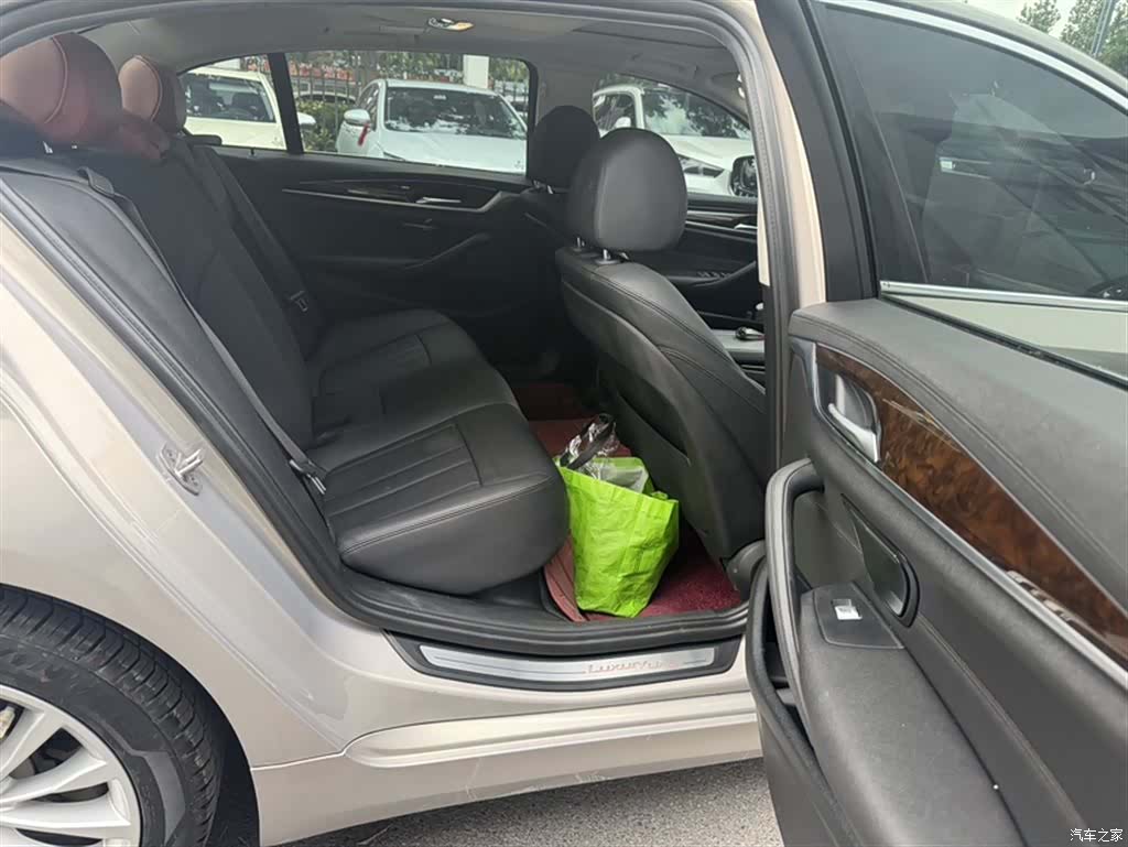 BMW 5 Series, 2018 14