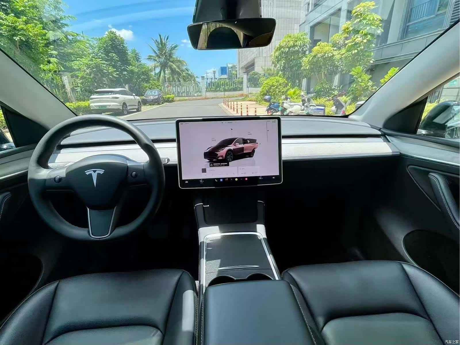 Tesla Model Y, 2024 все фото