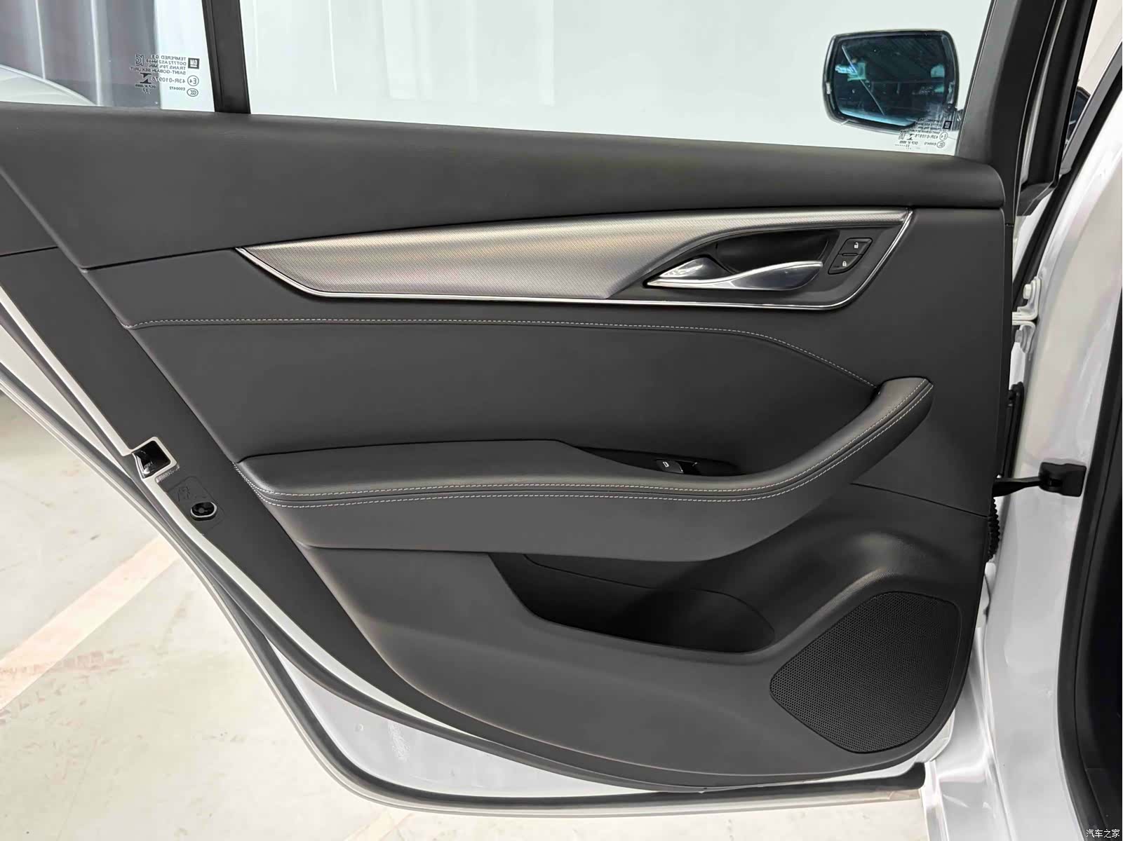 Cadillac CT5, 2022 24