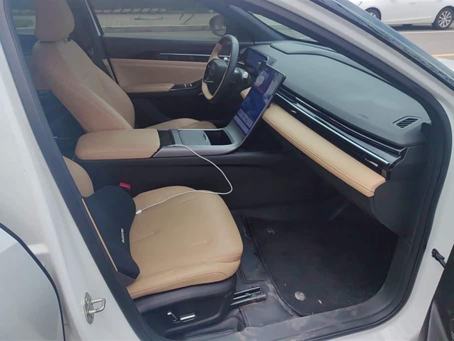 Geely Galaxy Galaxy L6