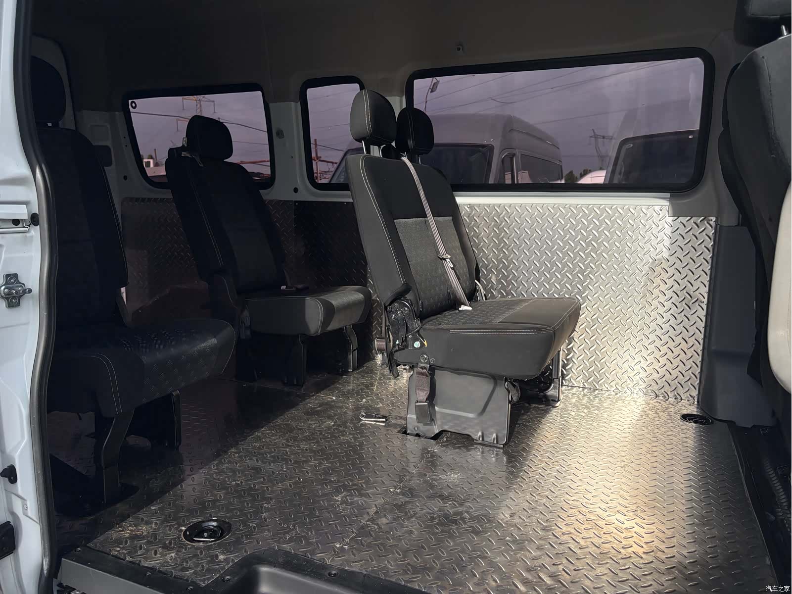 Maxus V80, 2022 8