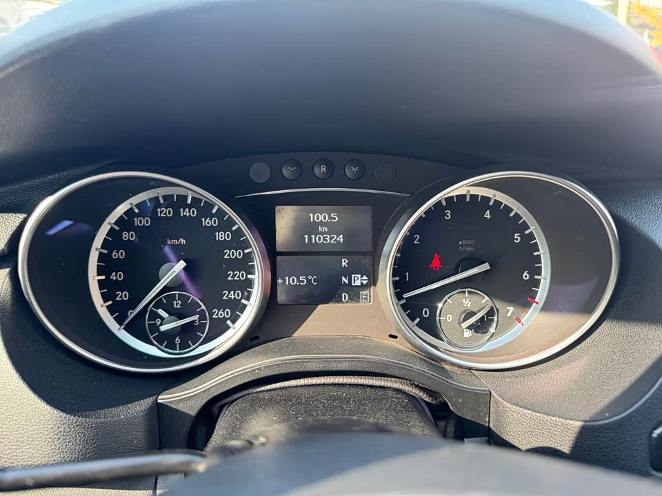 Mercedes-Benz R-class