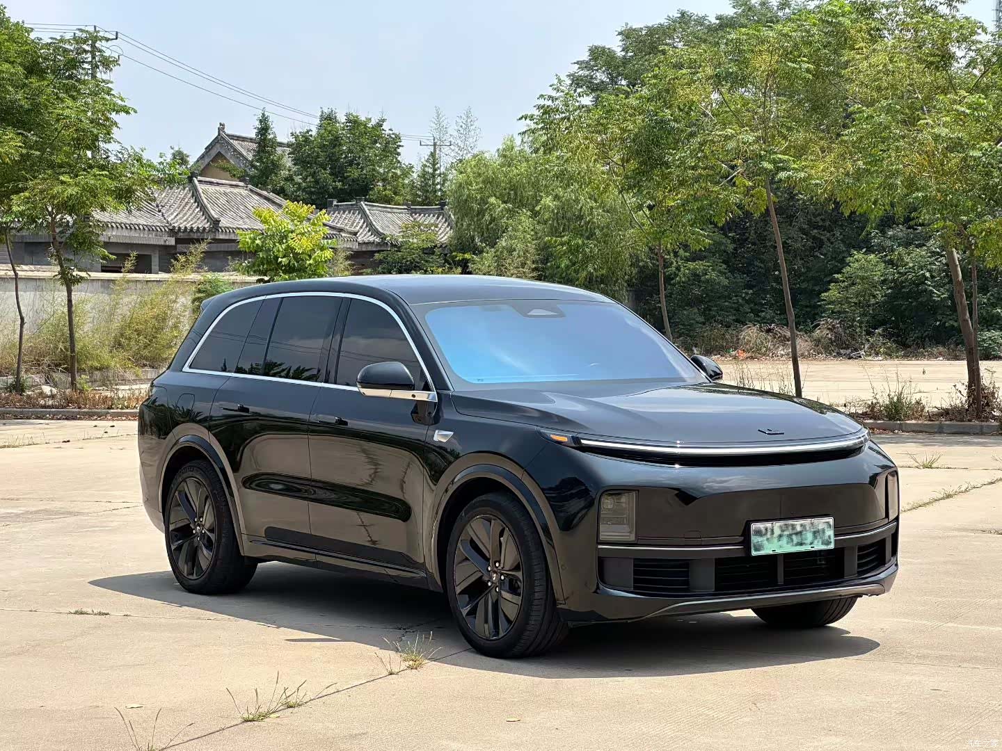 Li Auto L8, 2024 3
