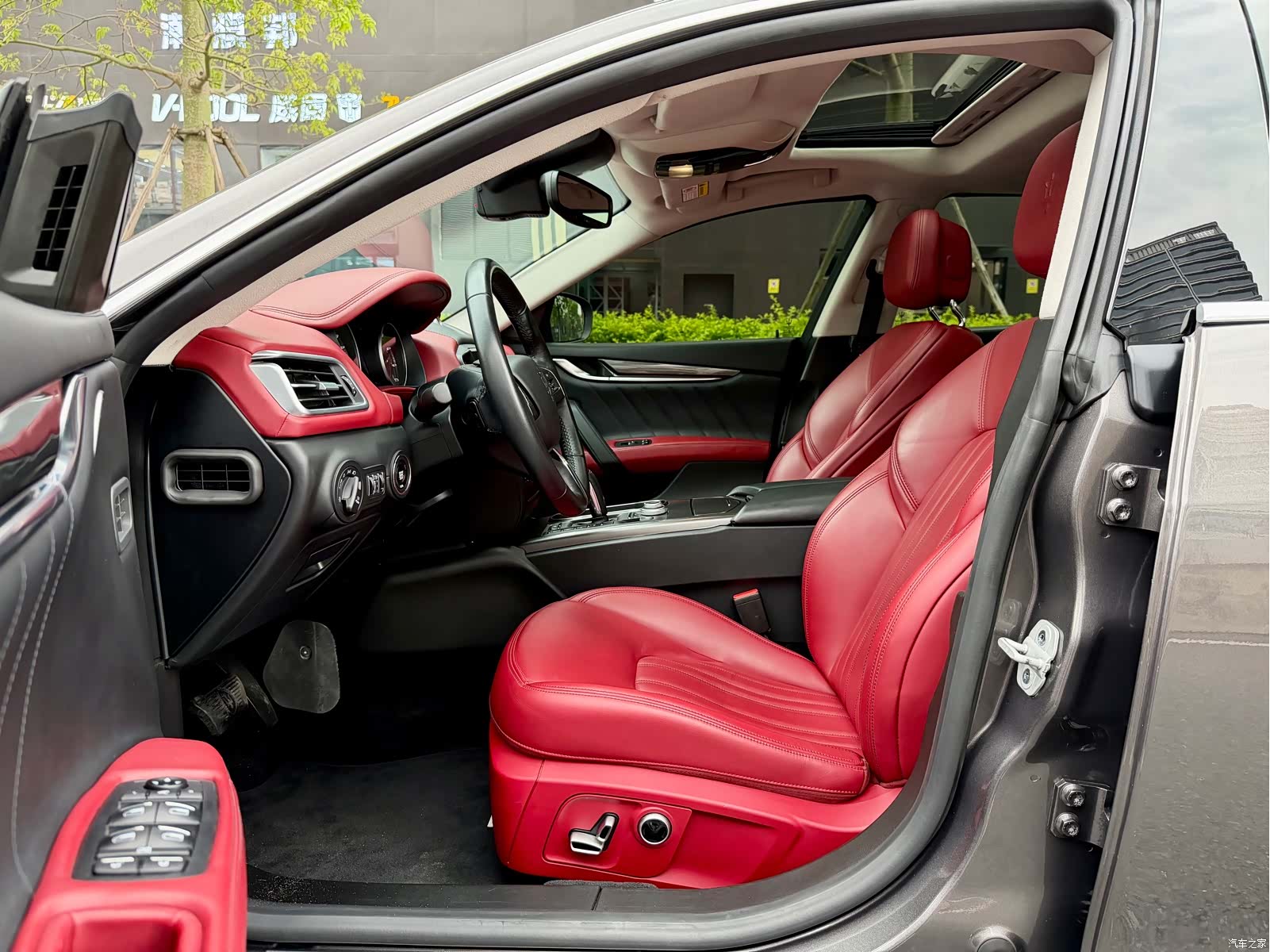 Maserati Ghibli, 2021 14