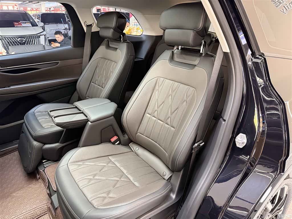 Ford Edge L, 2025 14