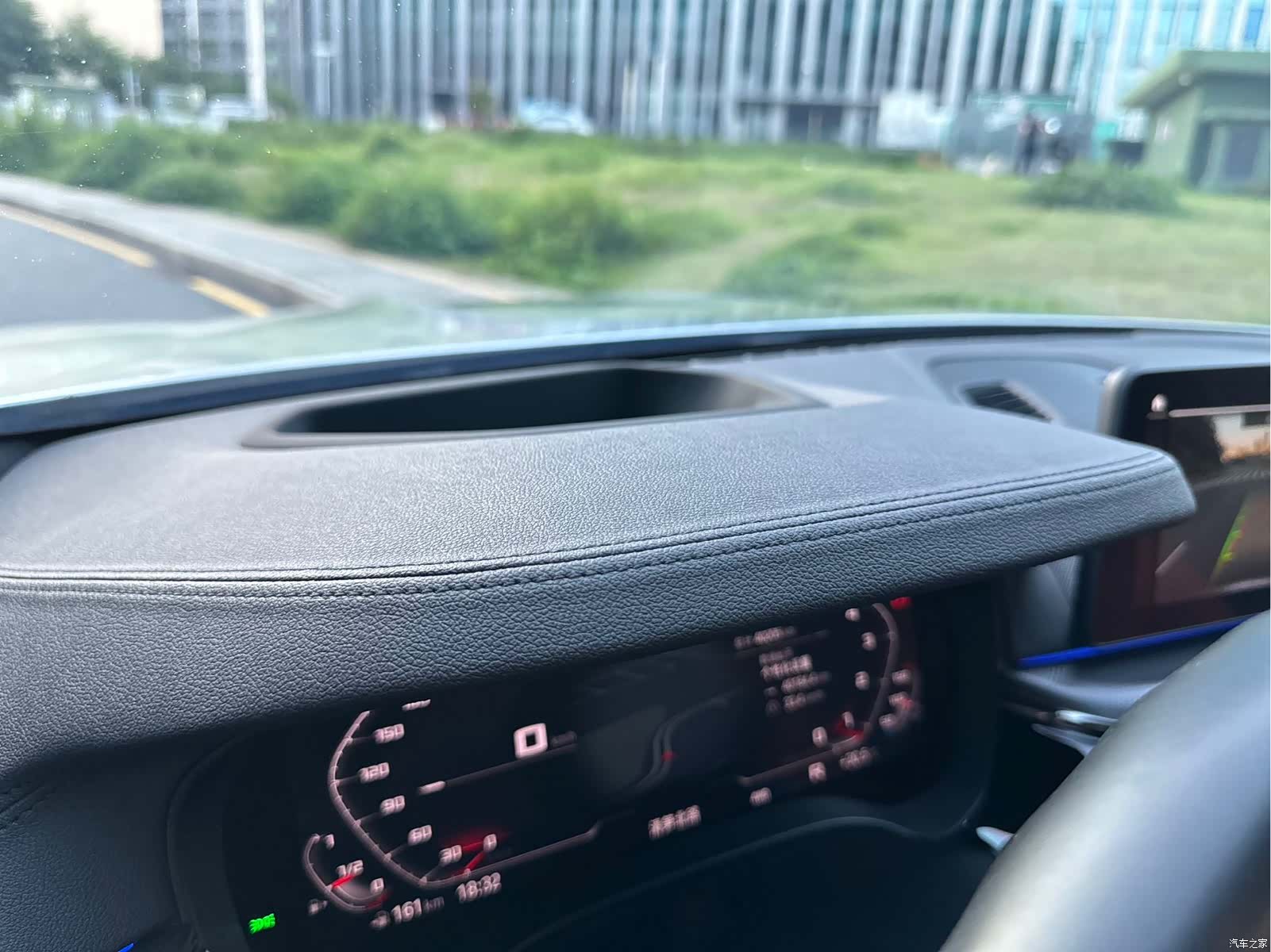 BMW M5, 2023 13