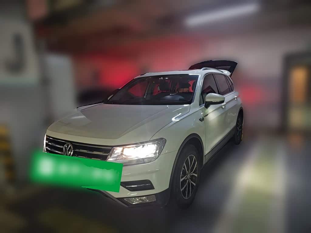 Volkswagen Tiguan L