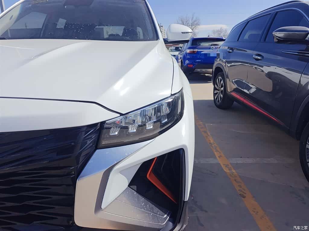 Geely Boyue, 2022 24