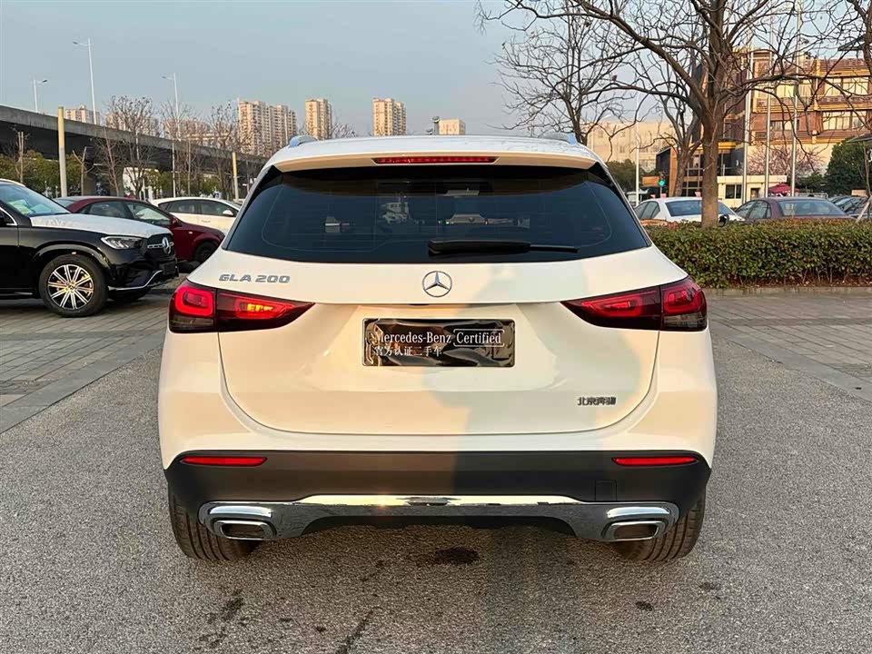 Mercedes-Benz GLA
