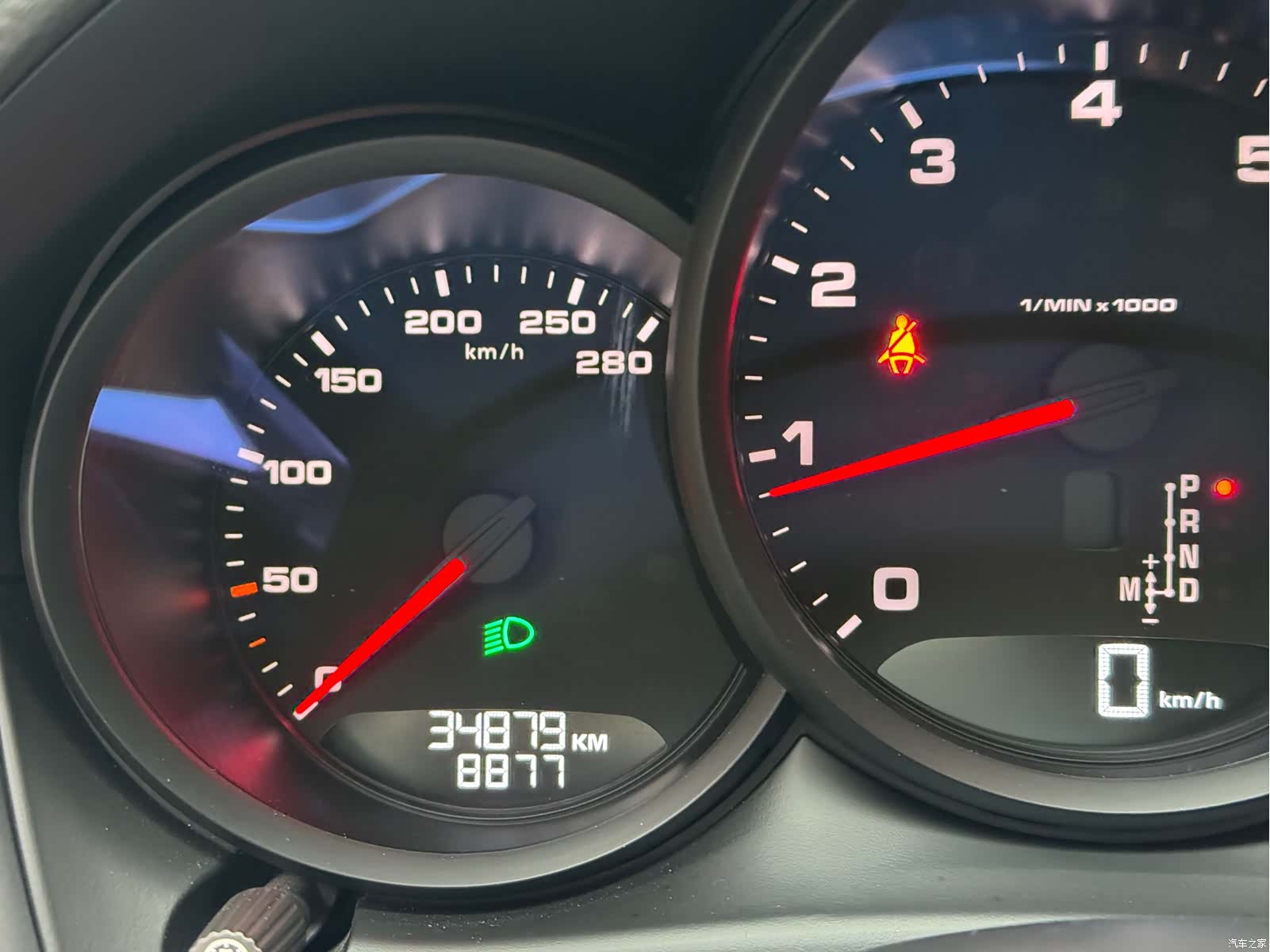 Porsche Macan, 2022 10