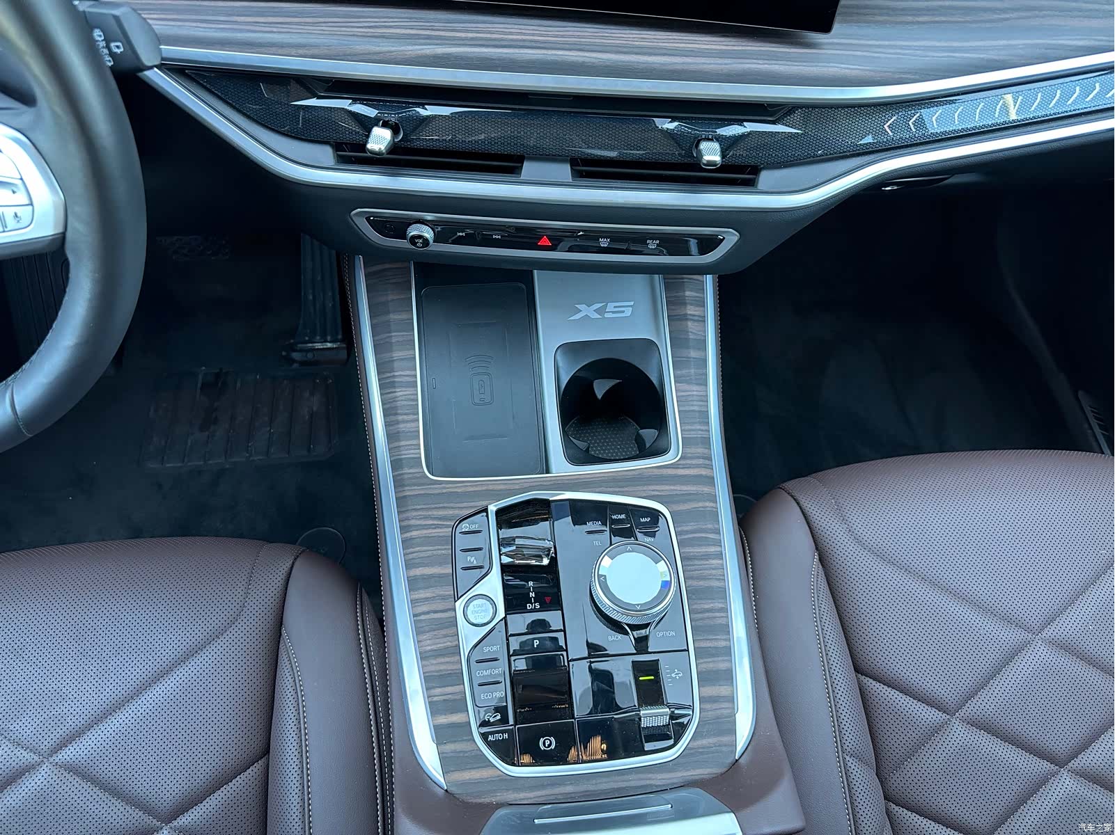 BMW X5, 2025 12