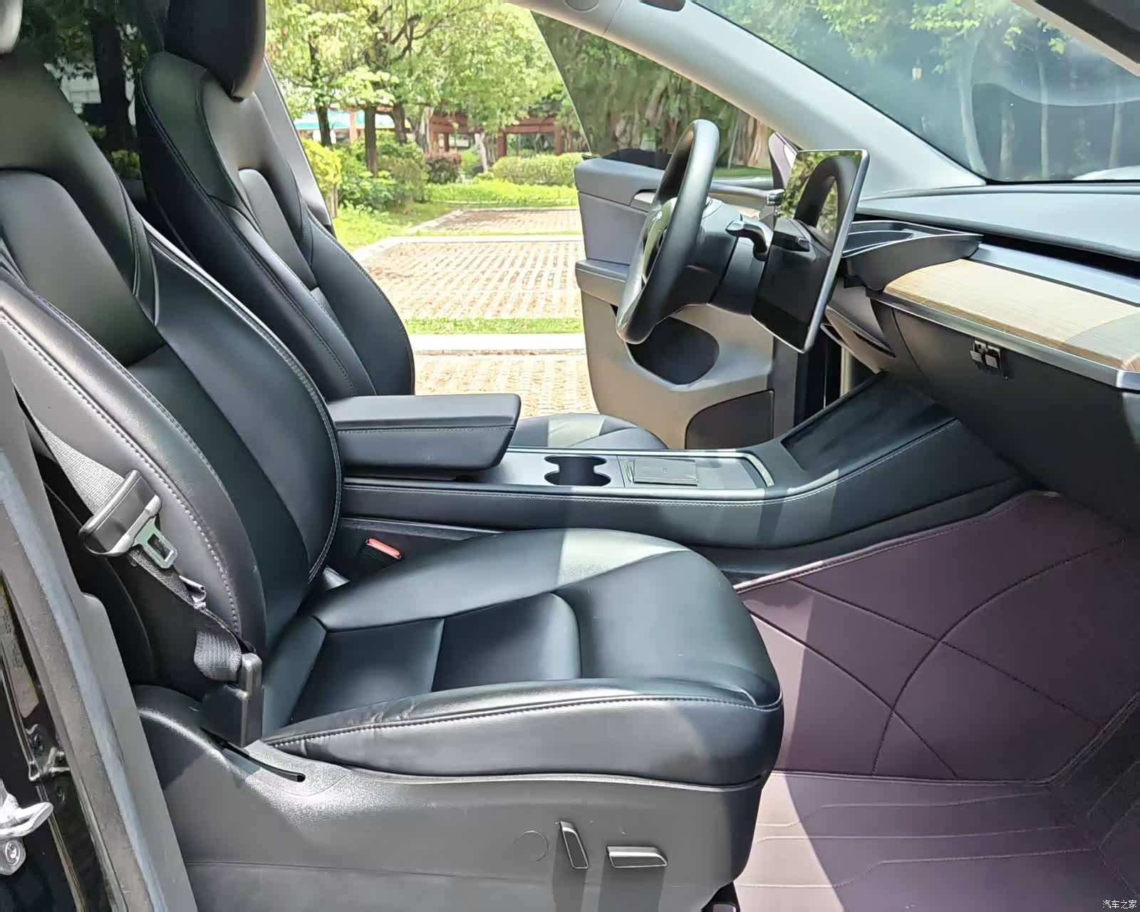 Tesla Model Y, 2022 8