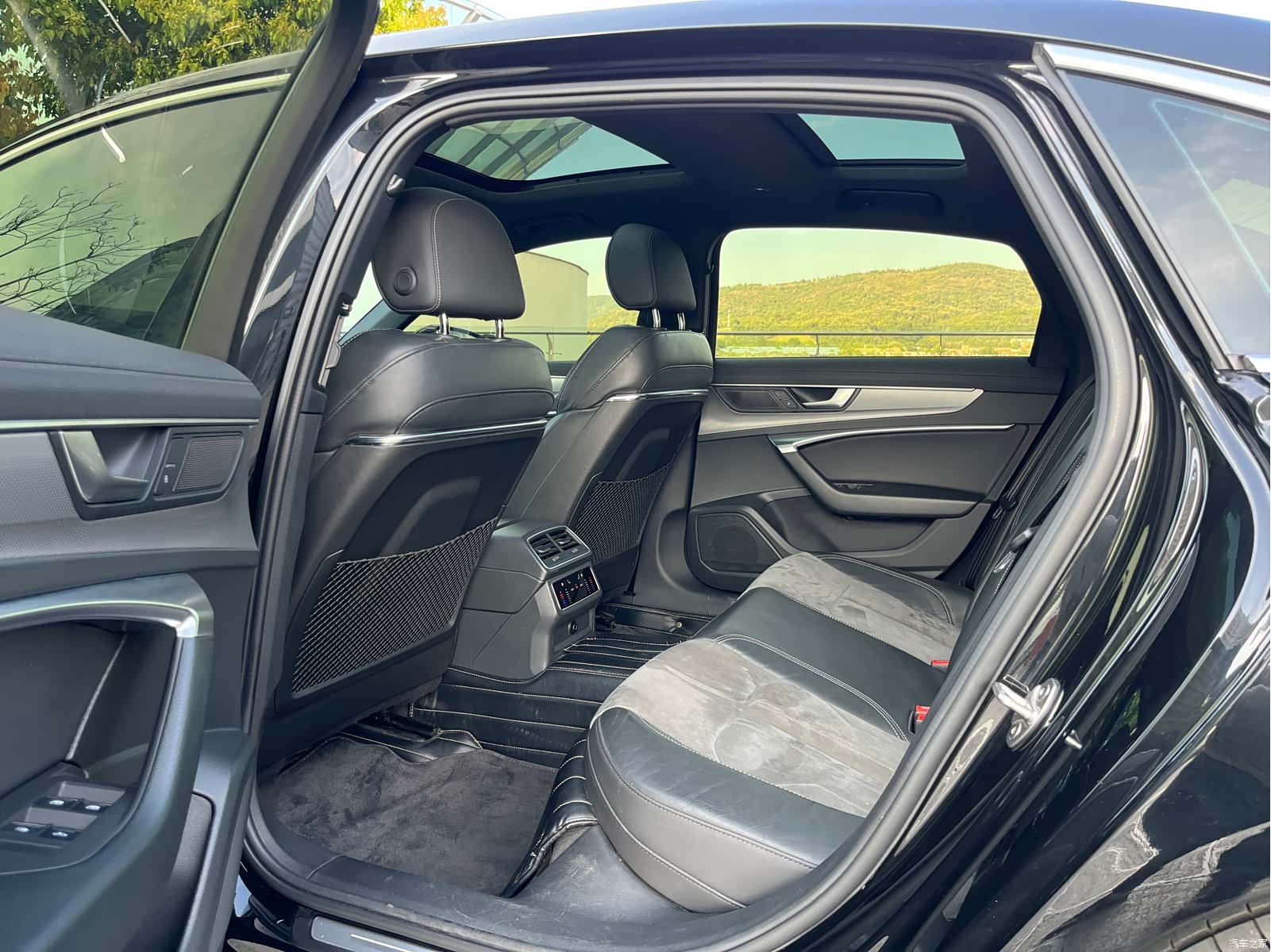 Audi A6L, 2021 все фото