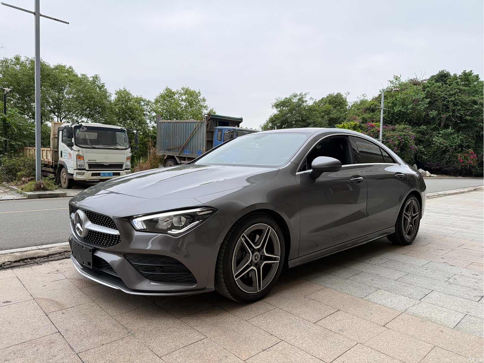 Mercedes-Benz CLA