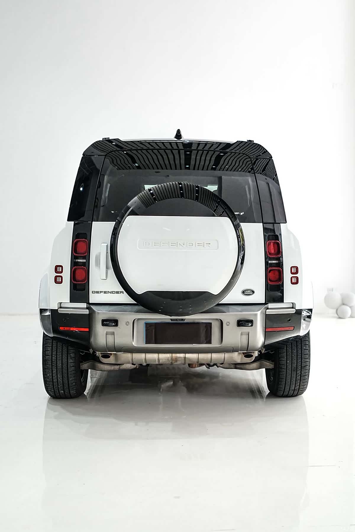 Land Rover Defender, 2024 9
