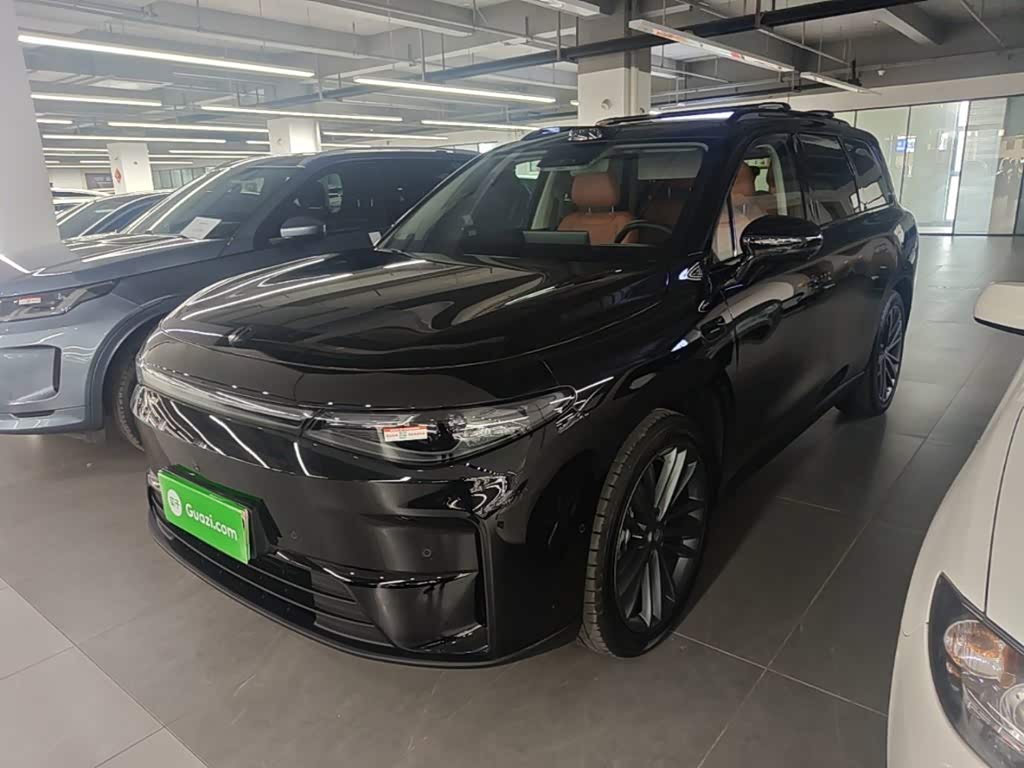 Leapmotor C16