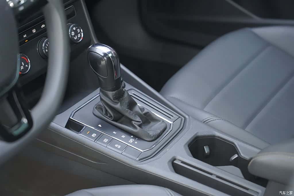 Volkswagen Lavida, 2022 16