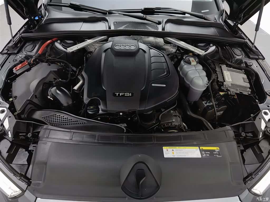 Audi A4L, 2020 6