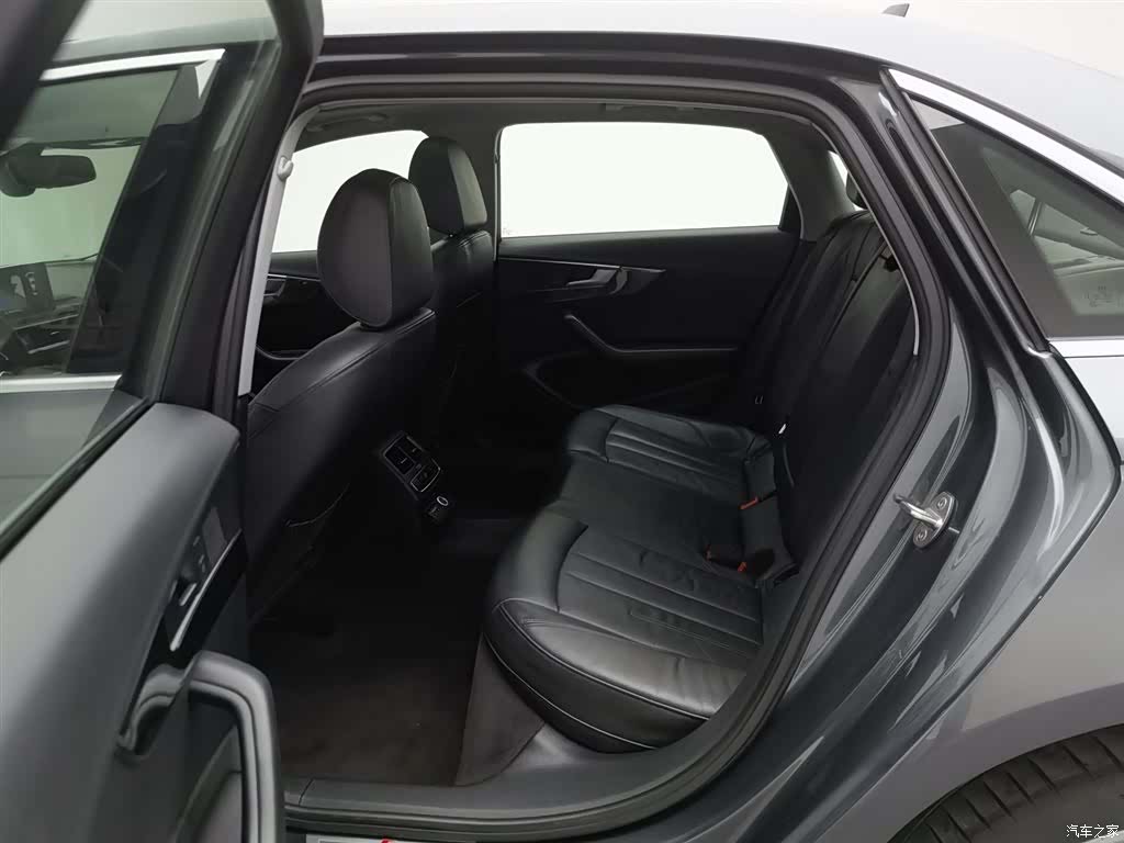 Audi A4L, 2020 15
