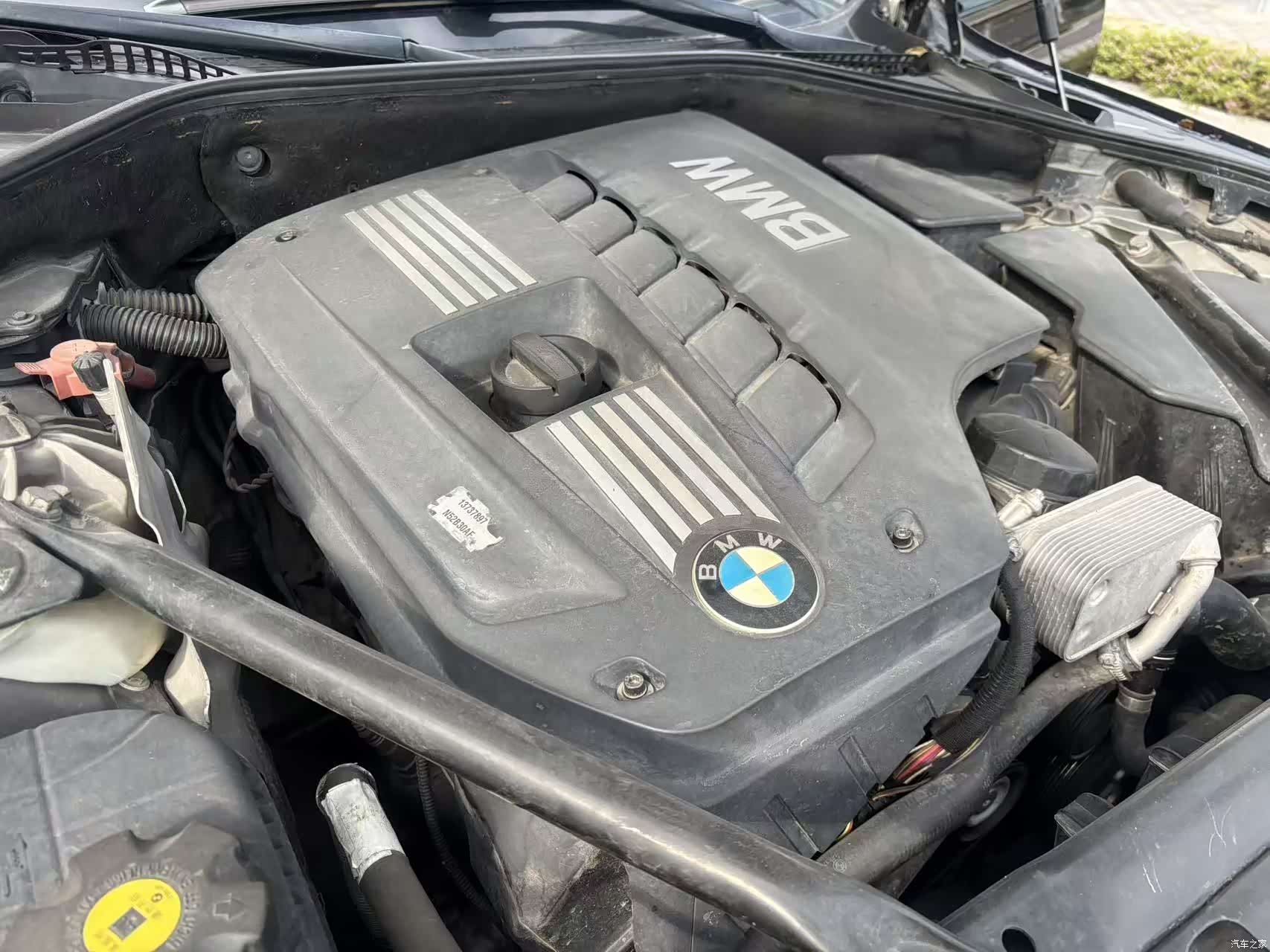 BMW 7 Series, 2011 24