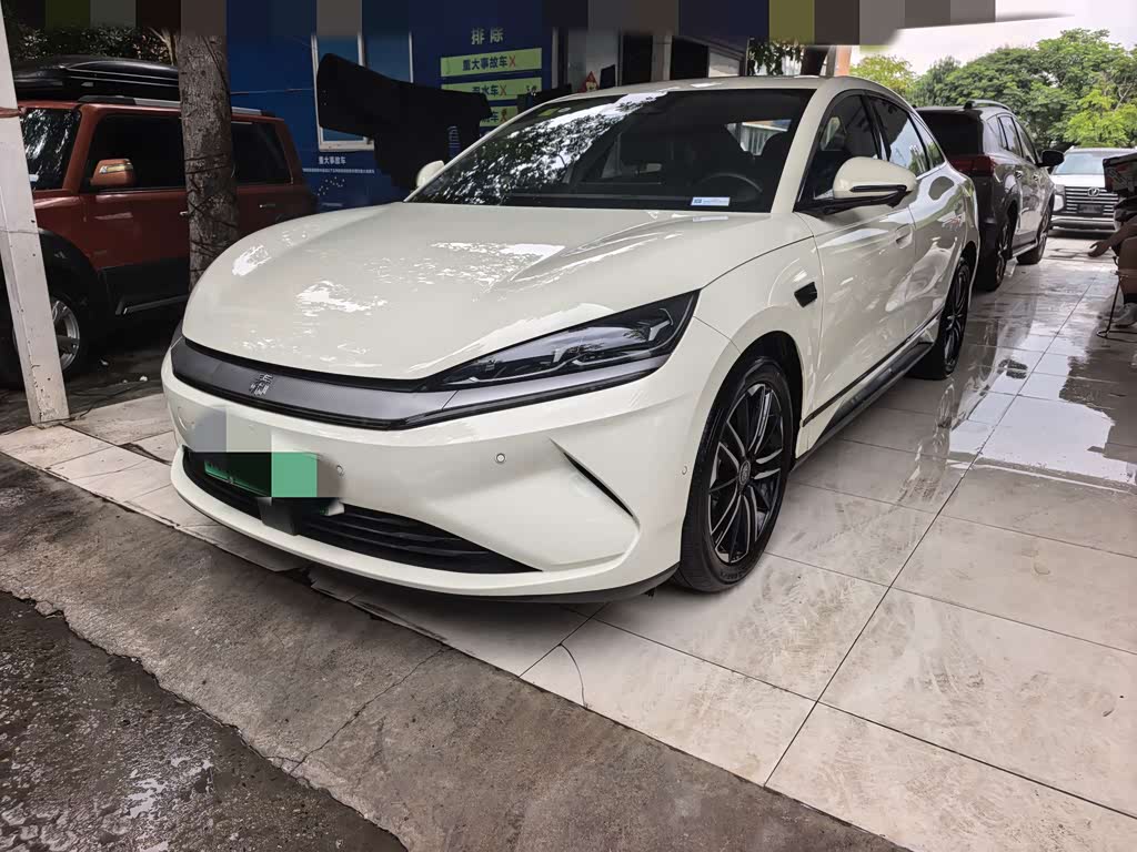 BYD Qin L