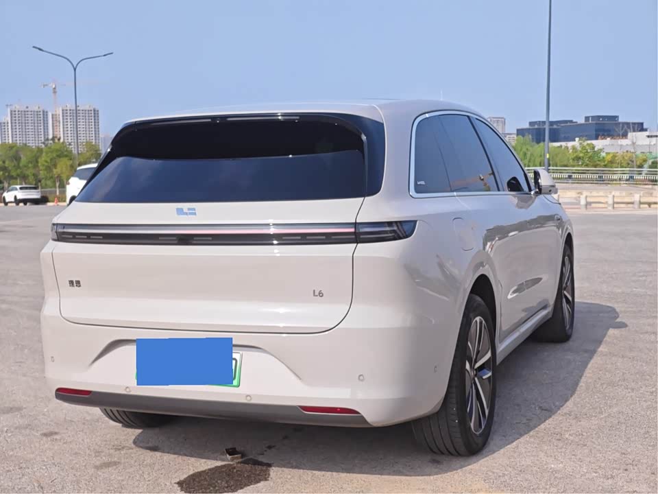 Li Auto Ideal L6