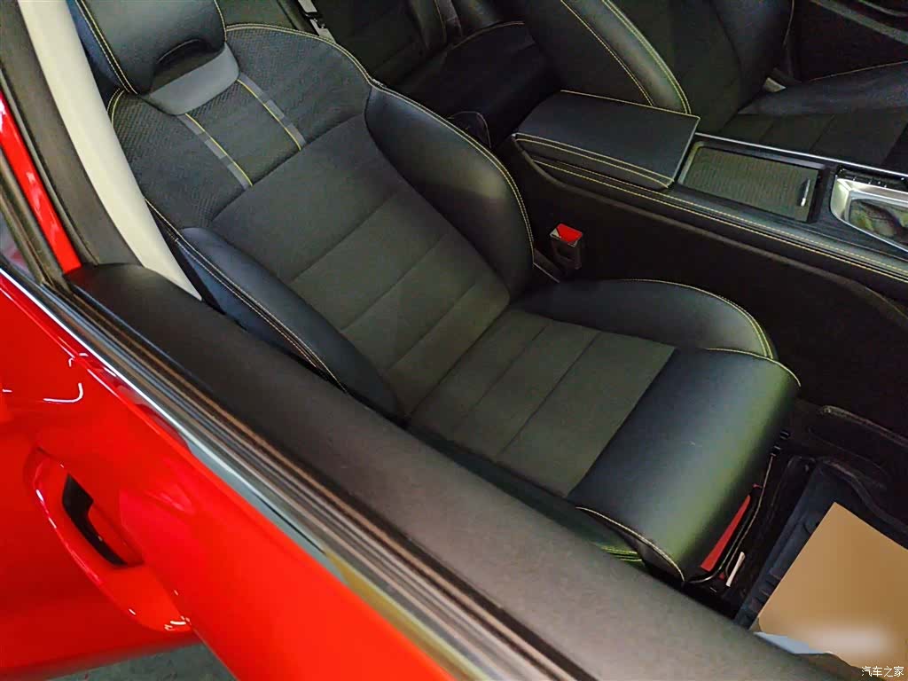 Geely Binray, 2022 25