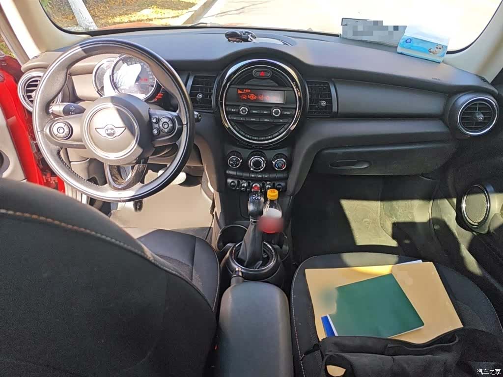 Mini ONE, 2018 13