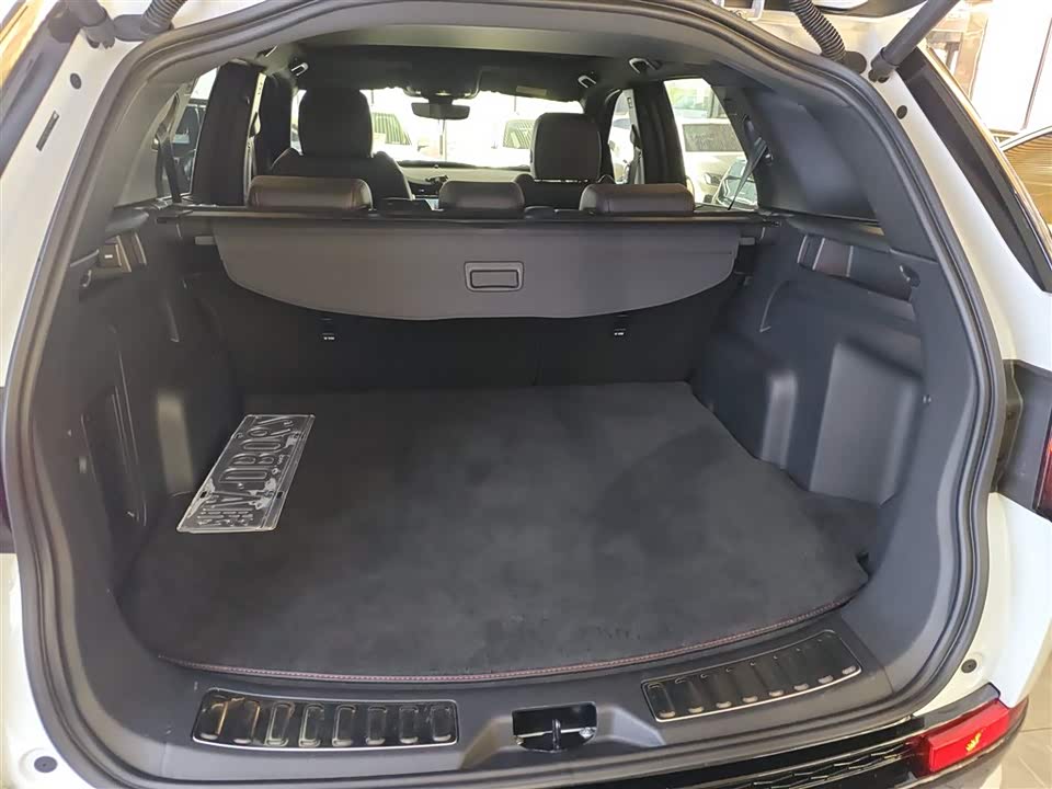 Land Rover Discover sports