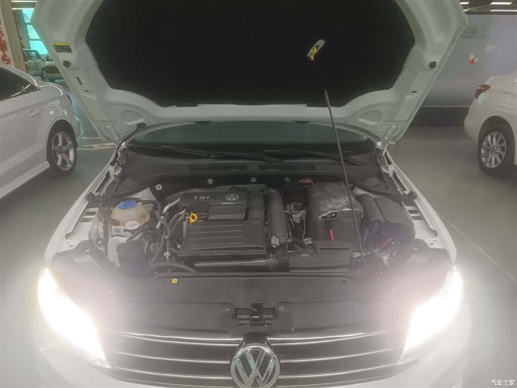 Volkswagen Sagitar, 2017 20