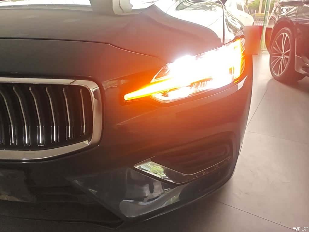 Volvo S60, 2022 24