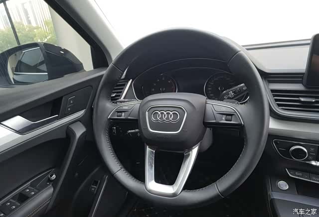Audi Q5L, 2020 4