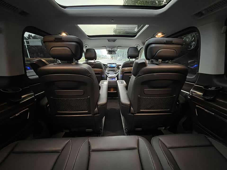 Mercedes-Benz V-class