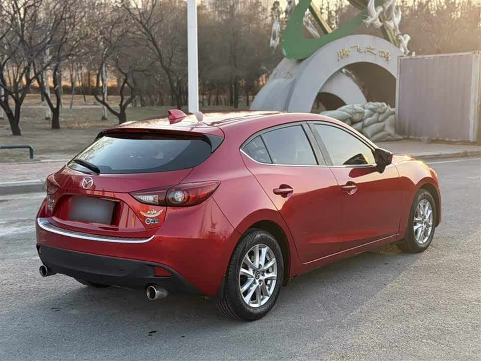 Mazda 3 Angkesaila