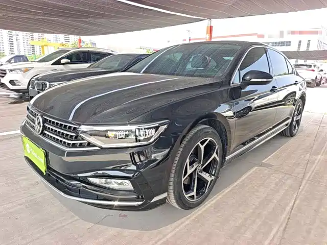 Volkswagen Magotan 2025 — купить из Китая под заказ