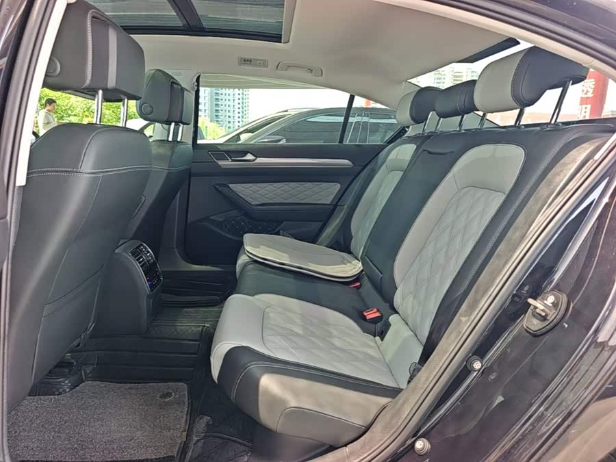 Volkswagen Magotan 2025, фото 17