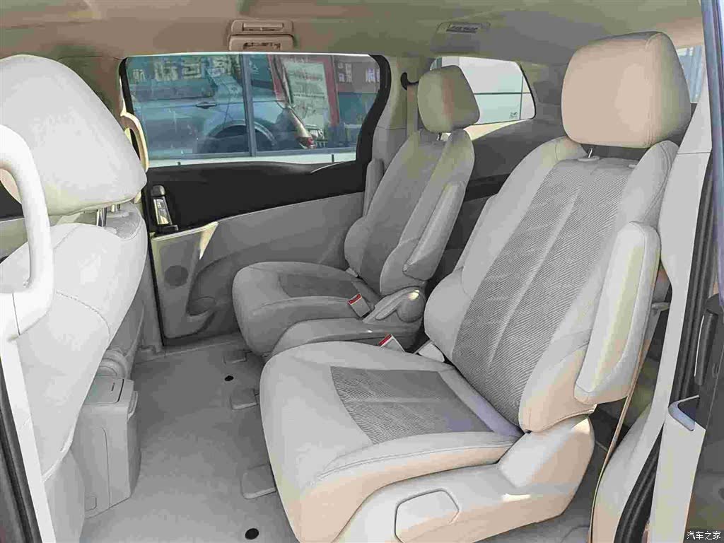 Buick GL8, 2022 7