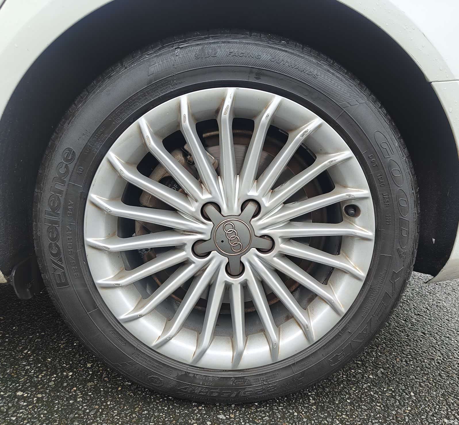 Audi A4L, 2016 11