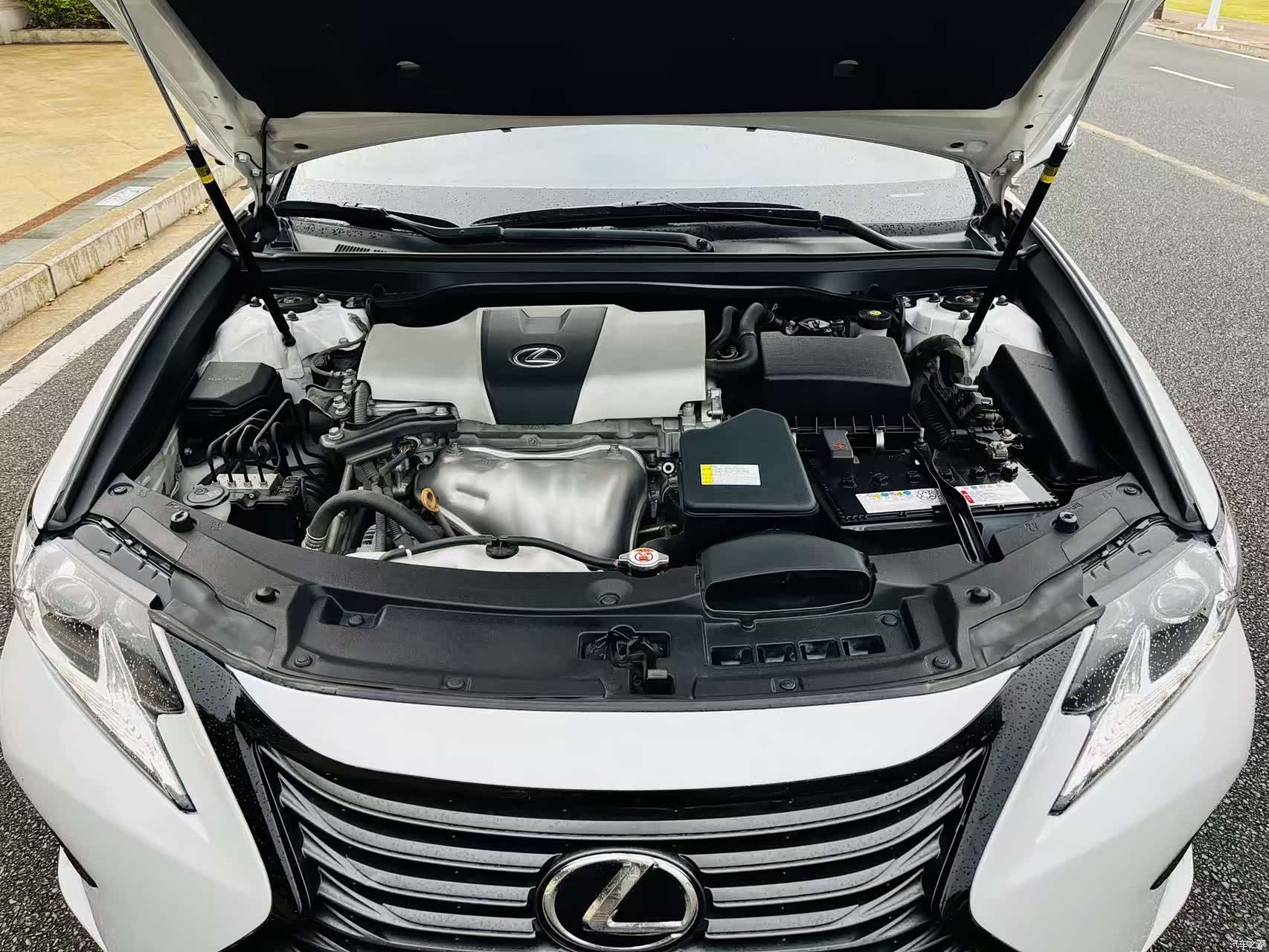 Lexus ES, 2018 15