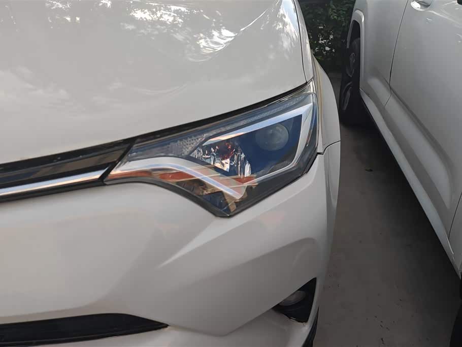 Toyota RAV4 Rongfang