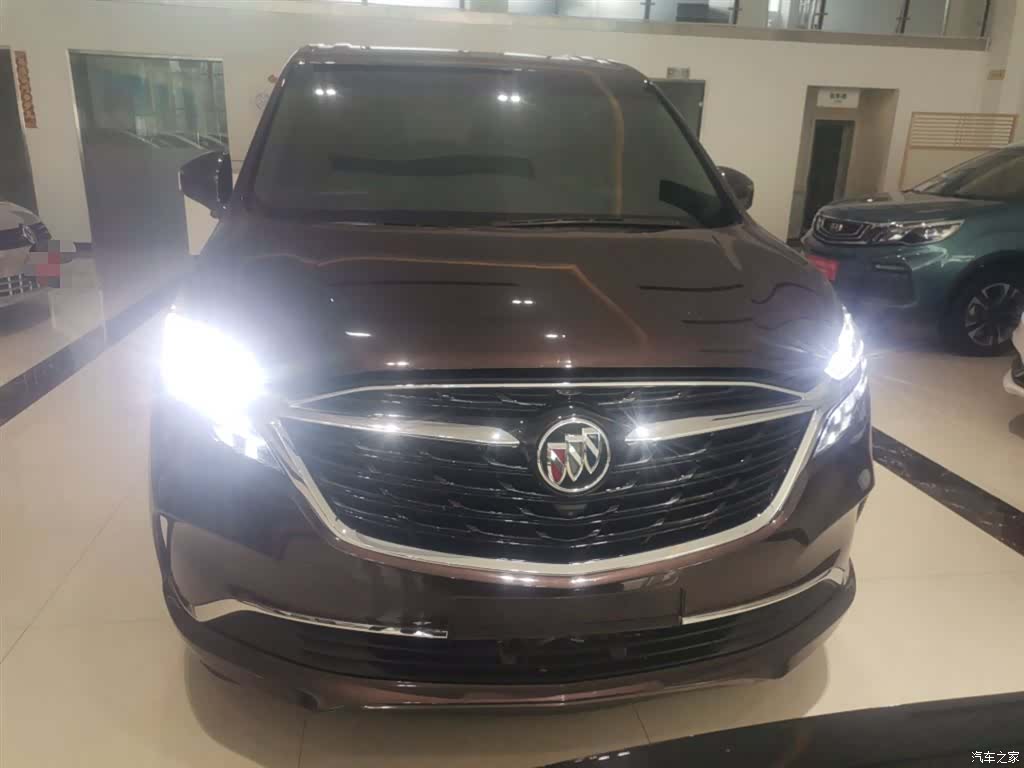 Buick GL8, 2021 3