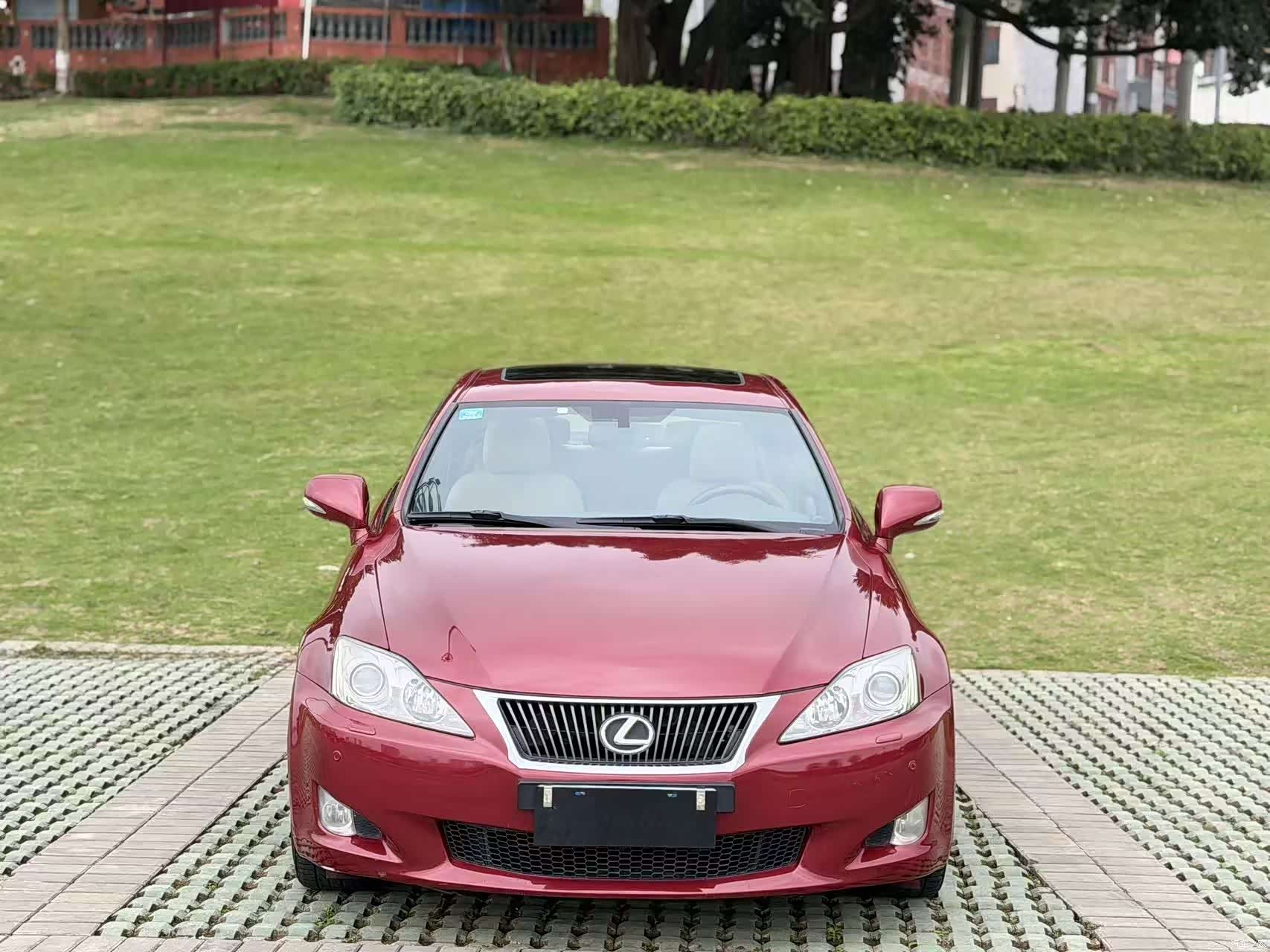 Lexus IS, 2010 2