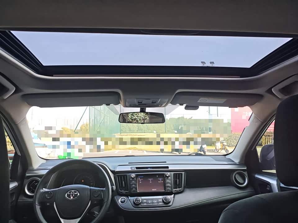 Toyota RAV4 Rongfang