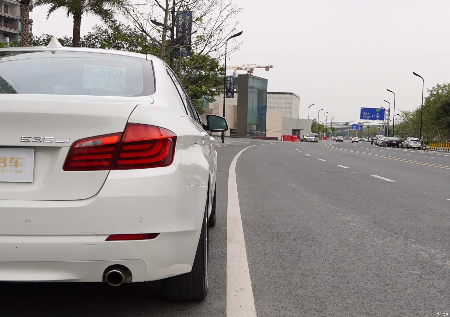 BMW 5 Series, 2011 27