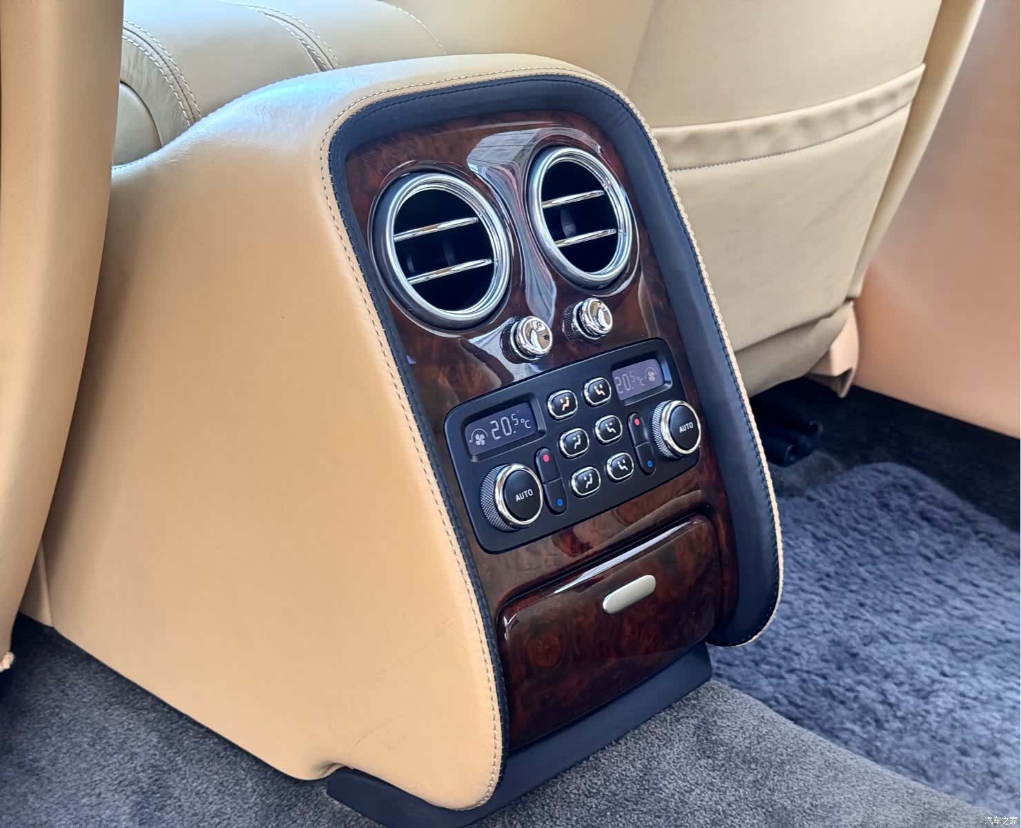 Bentley Flying Spur, 2007 19