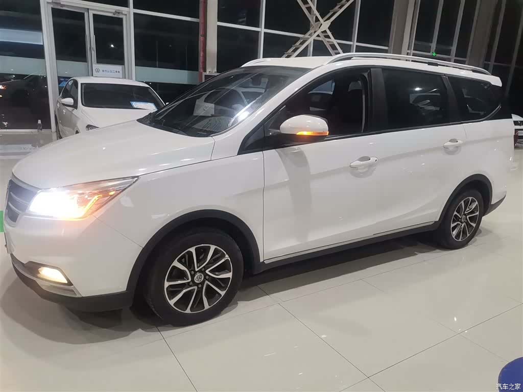 Wuling 730, 2020 все фото