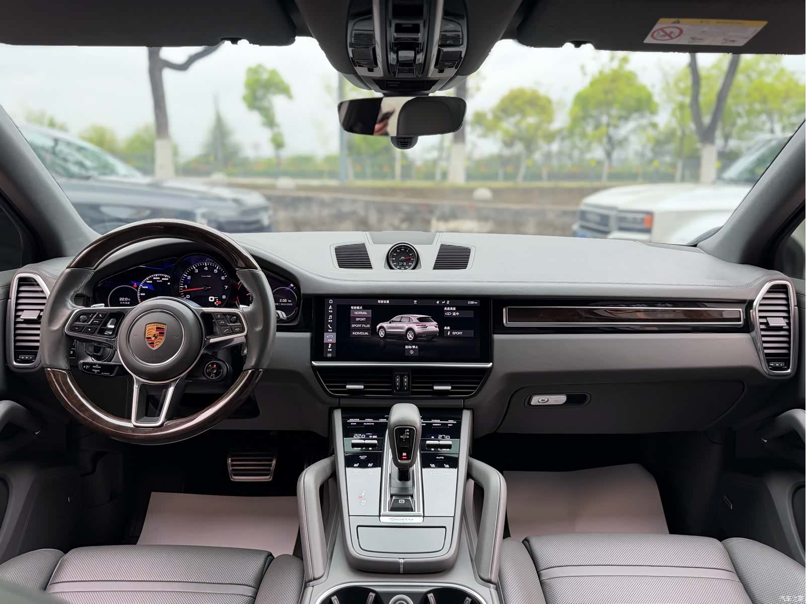Porsche Cayenne, 2018 16