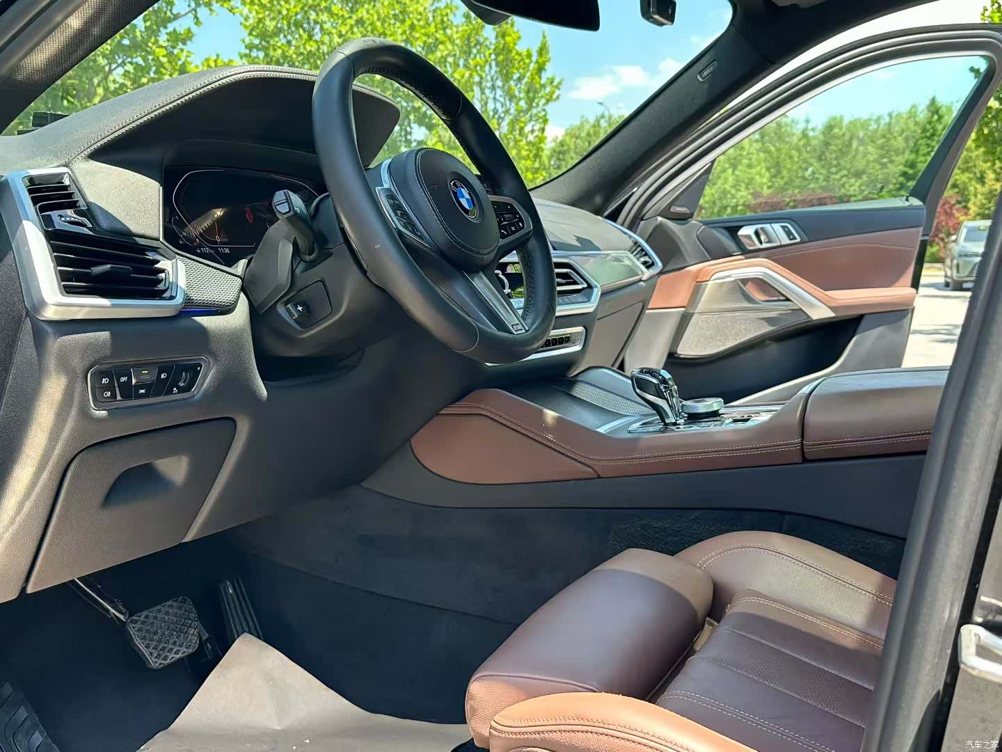 BMW X6, 2021 все фото