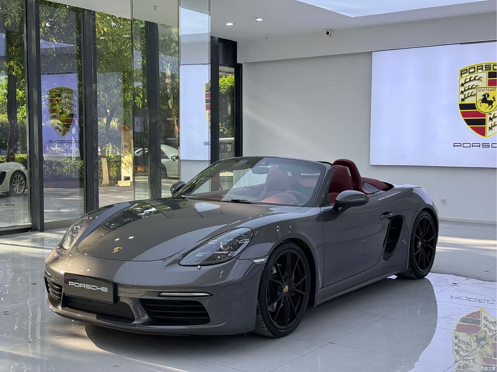 Porsche Boxster, 2017 1